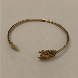 Stella & Dot arrow bracelet